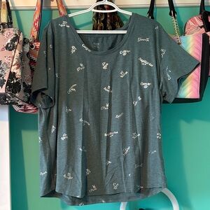 NWOT Ricki’s Astrological Graphic Tee in Green